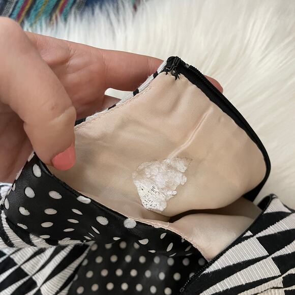 WOLK MORAIS Black White Patterned Long Sleeve Mini Dress Textured - Picture 6 of 9